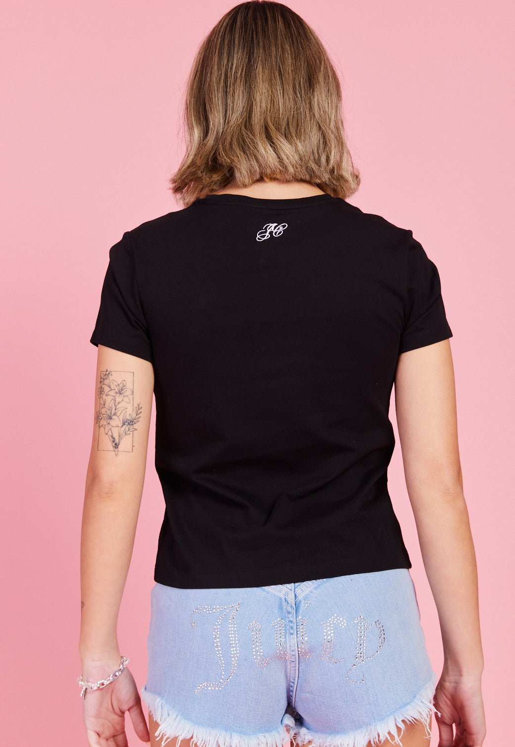 טי שירט קצרה עם לוגו רקום לנשים - Juicy Couture
