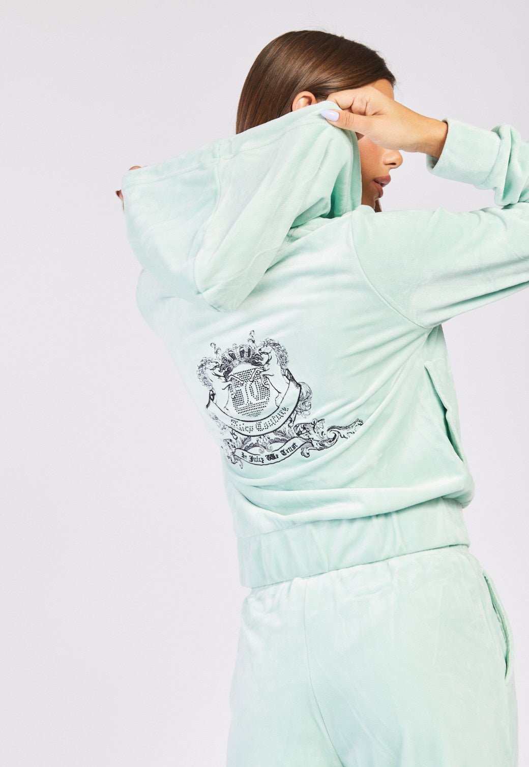 קפוצ'ון קטיפה עם לוגו נשים - Juicy Couture