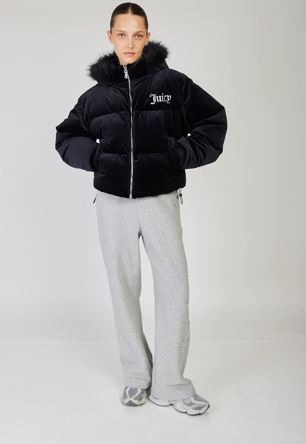 מעיל קטיפה בגימור נוצות Puffa נשים - Juicy Couture