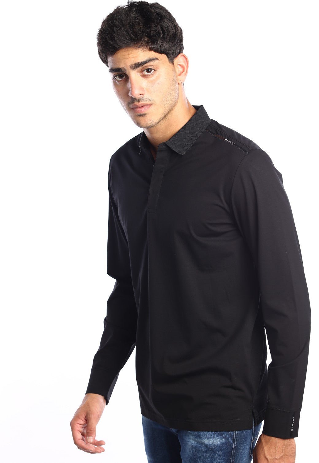 חולצת פולו ארוכה מבד מרצרייז עם לוגו קטן בכתף | גברים BLACK / L