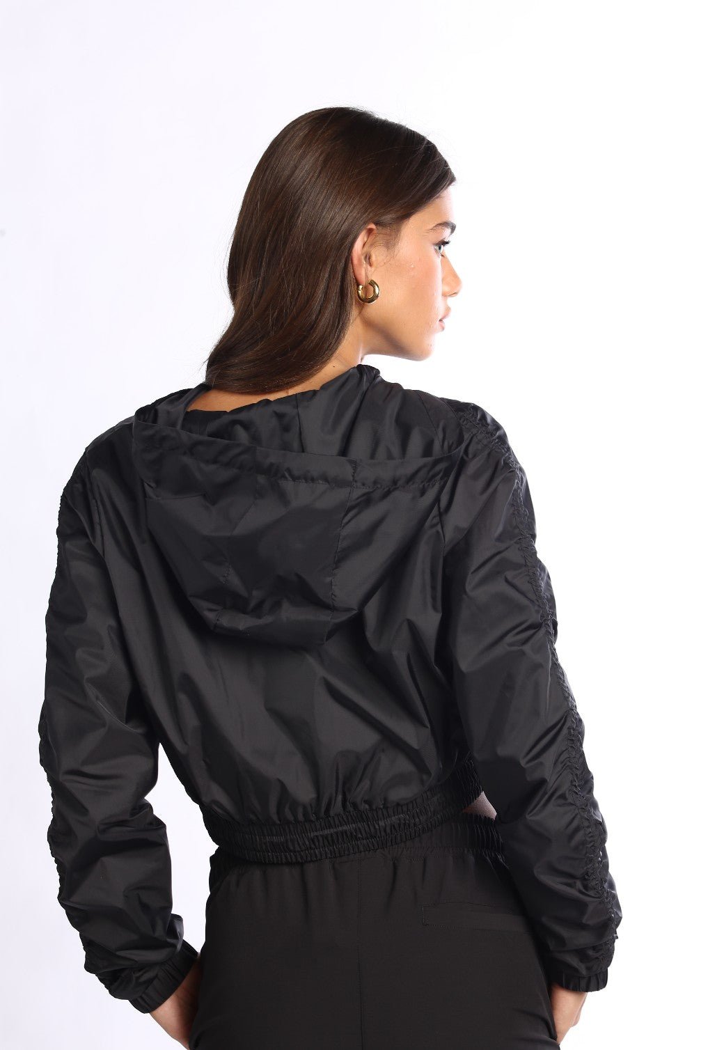 קפוצ'ון רוכסן ניילון ארוך כיווצים בידיים וגומי הדפס לוגו בגב | נשים BLACK / S