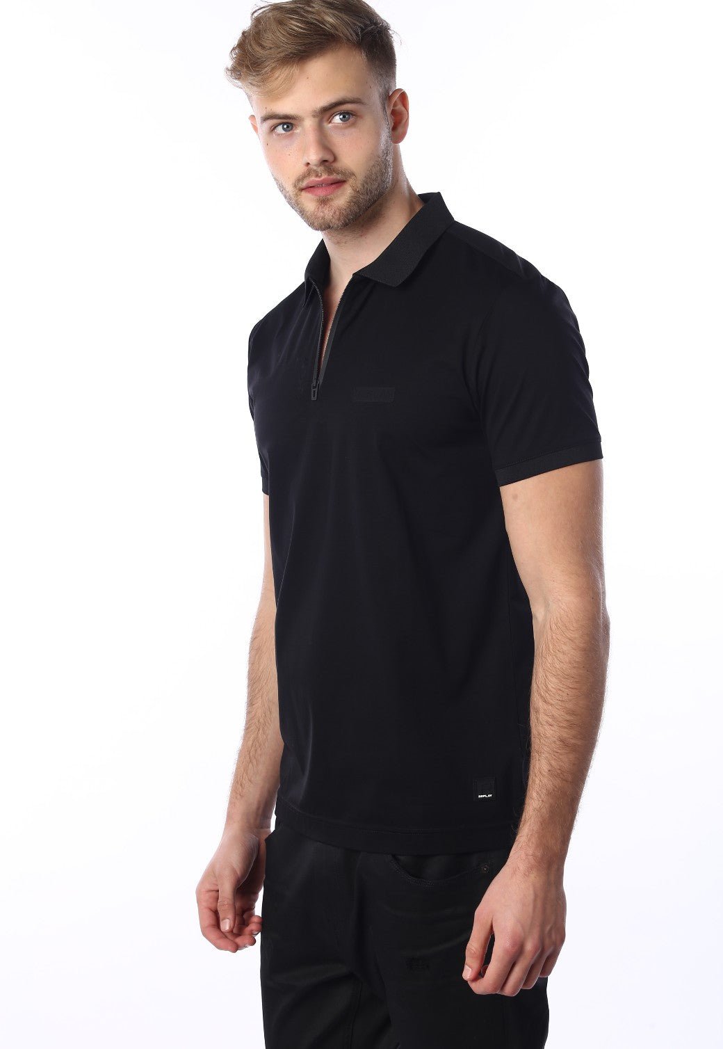 חולצת פולו קצרה עם לוגו R | גברים BLACK / L
