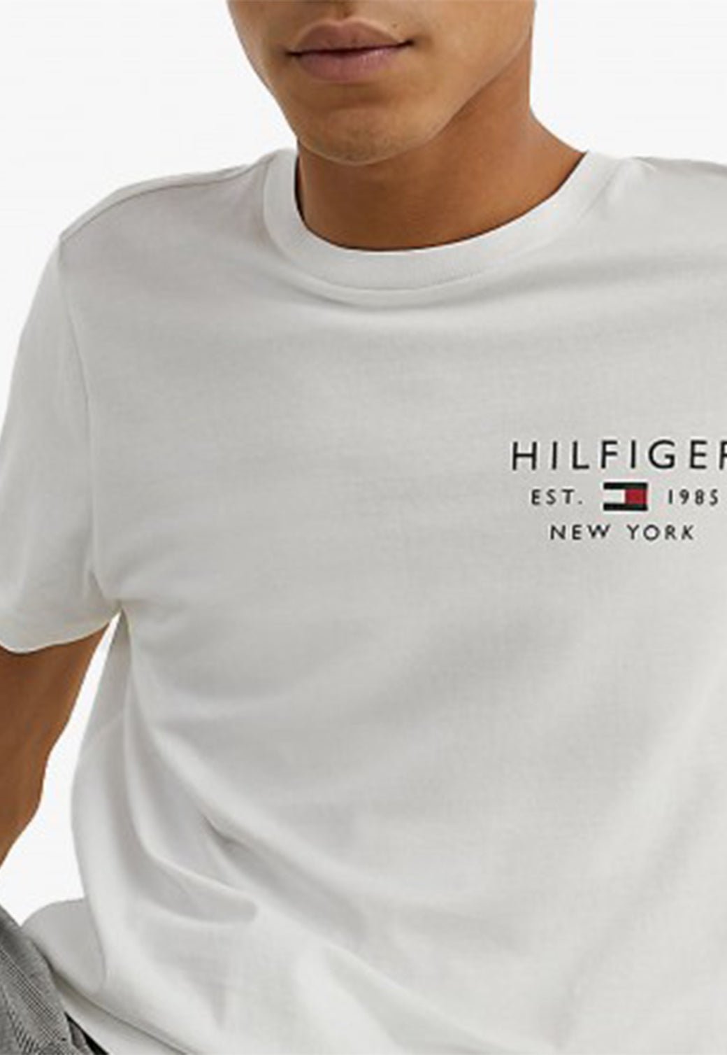 BRAND LOVE SMALL LOGO TEE White 991216052 - Tommy Hillfiger