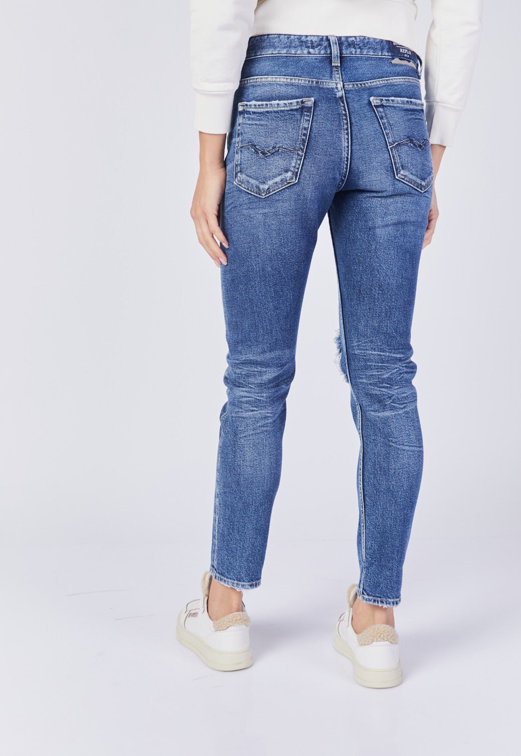 ג'ינס Mom Fit עם קרעים נשים - Replay