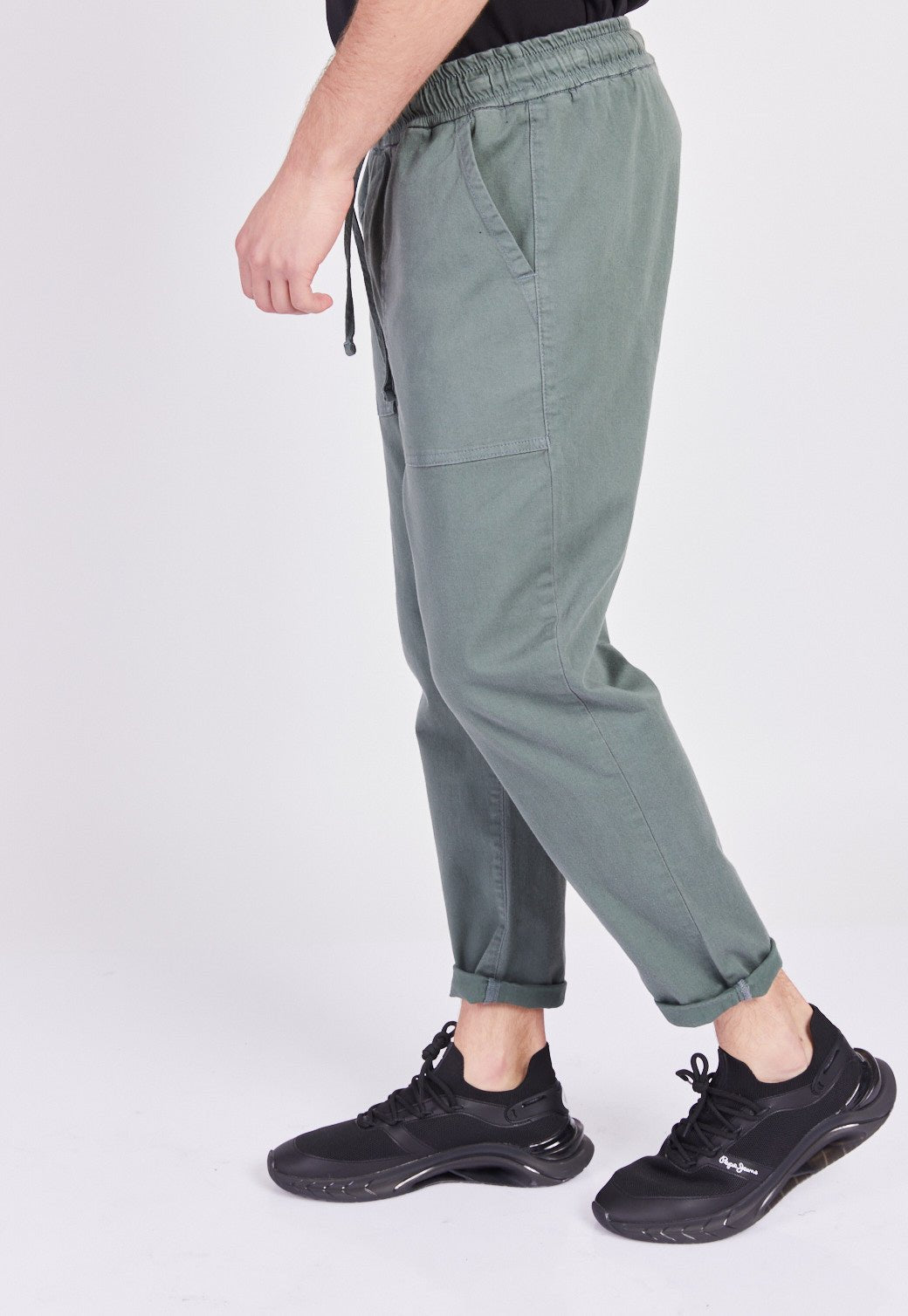 מכנסי דייויד בצבע ירוק זית לגברים - Pepe Jeans