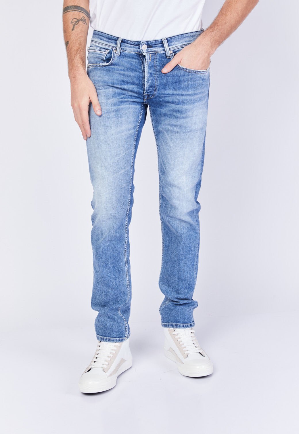 מכנסי ג'ינס בגזרת סלים עם שפשופים גברים - Replay