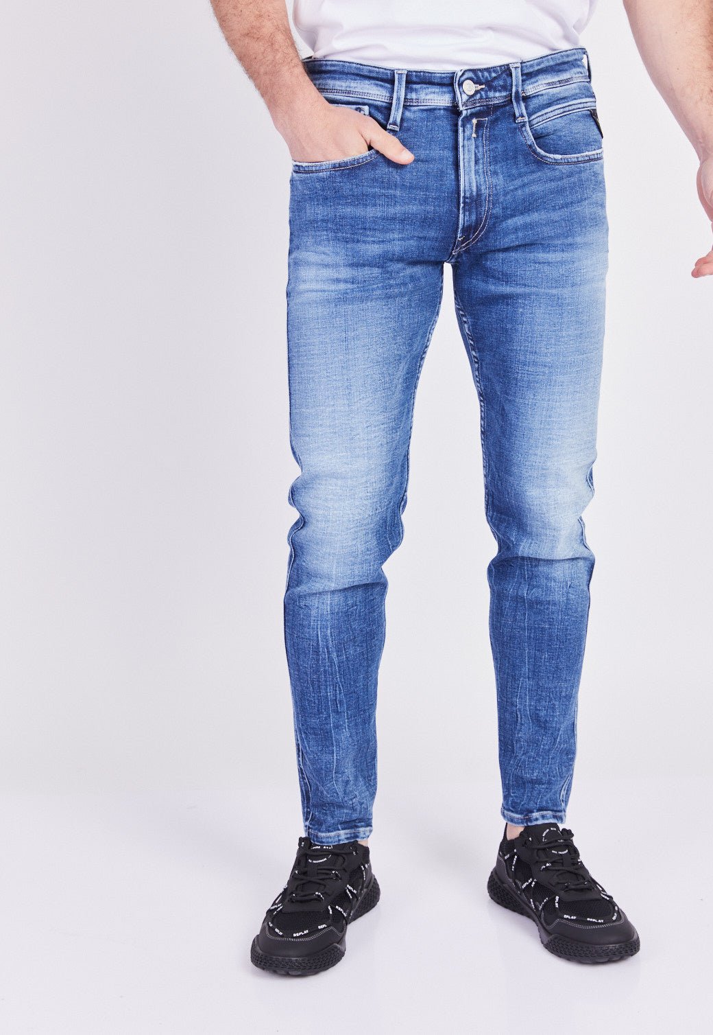 מכנסי ג'ינס Slim Fit BRONNY עם שפשופים גברים - Replay