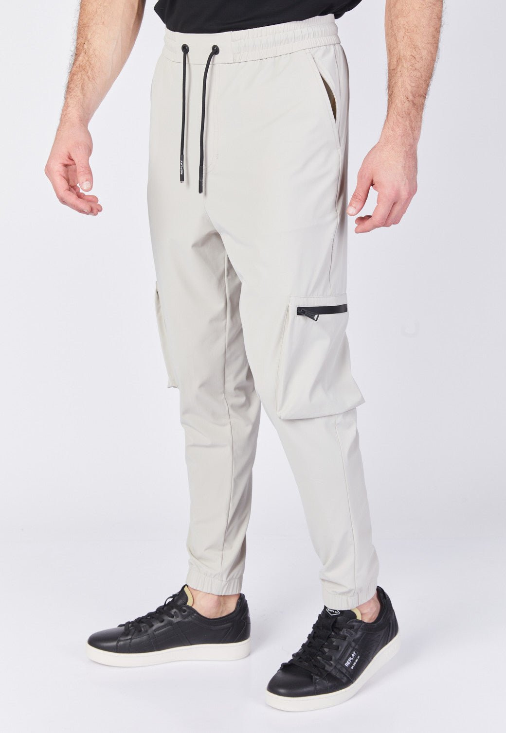 מכנסי טרנינג ארוכים מבד ניילון בצבע בז' גברים - Replay