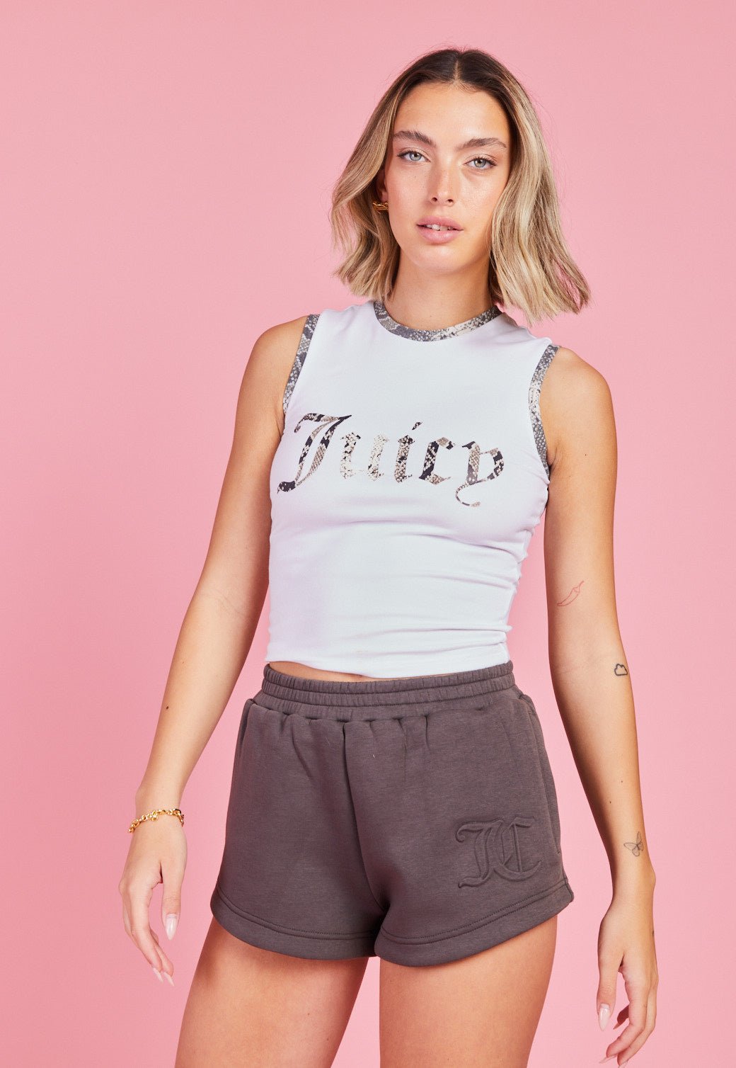 מכנסיים קצרים עם לוגו בולט לנשים - Juicy Couture