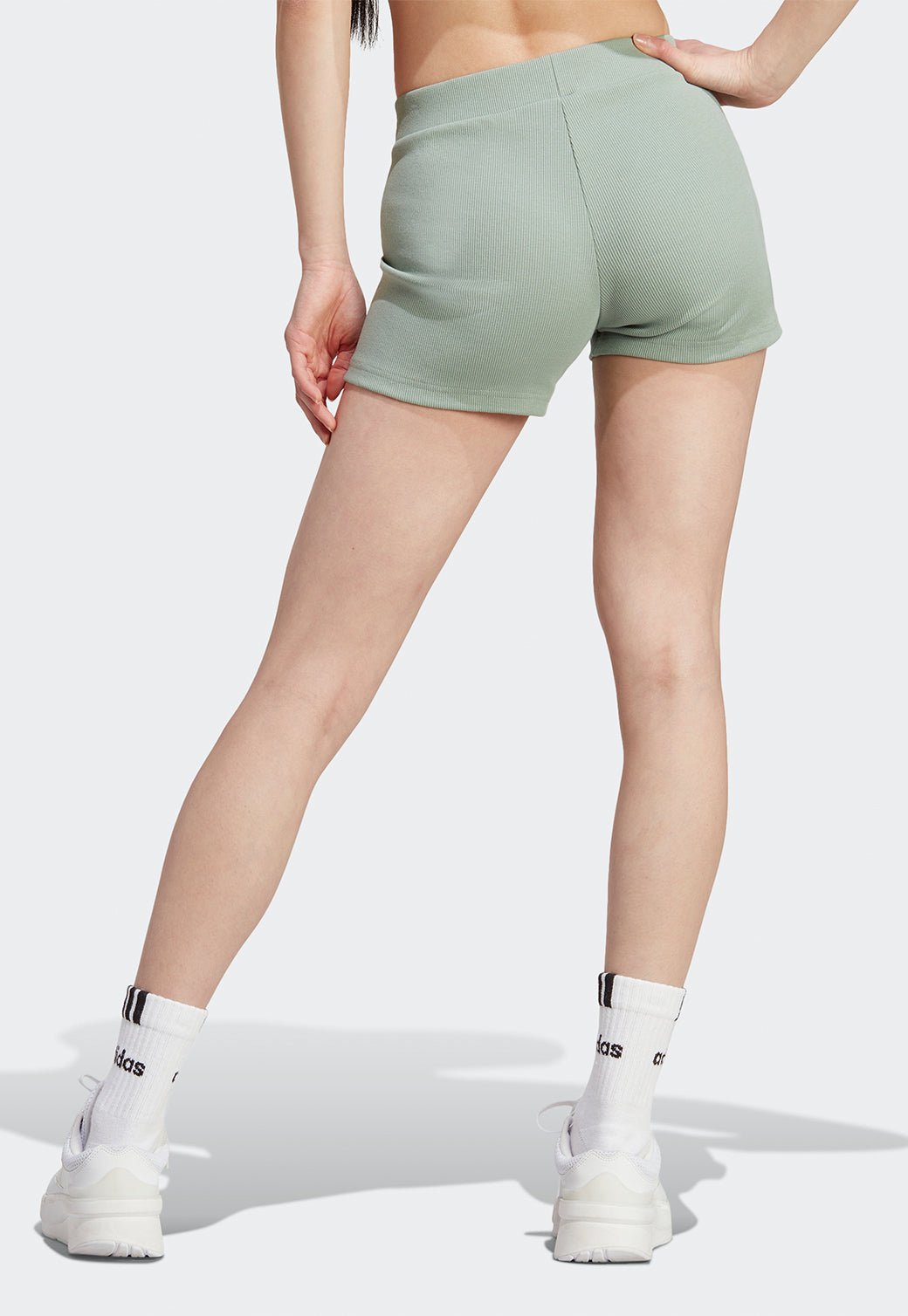 מכנסיים קצרים מבד ריב לנשים - Adidas