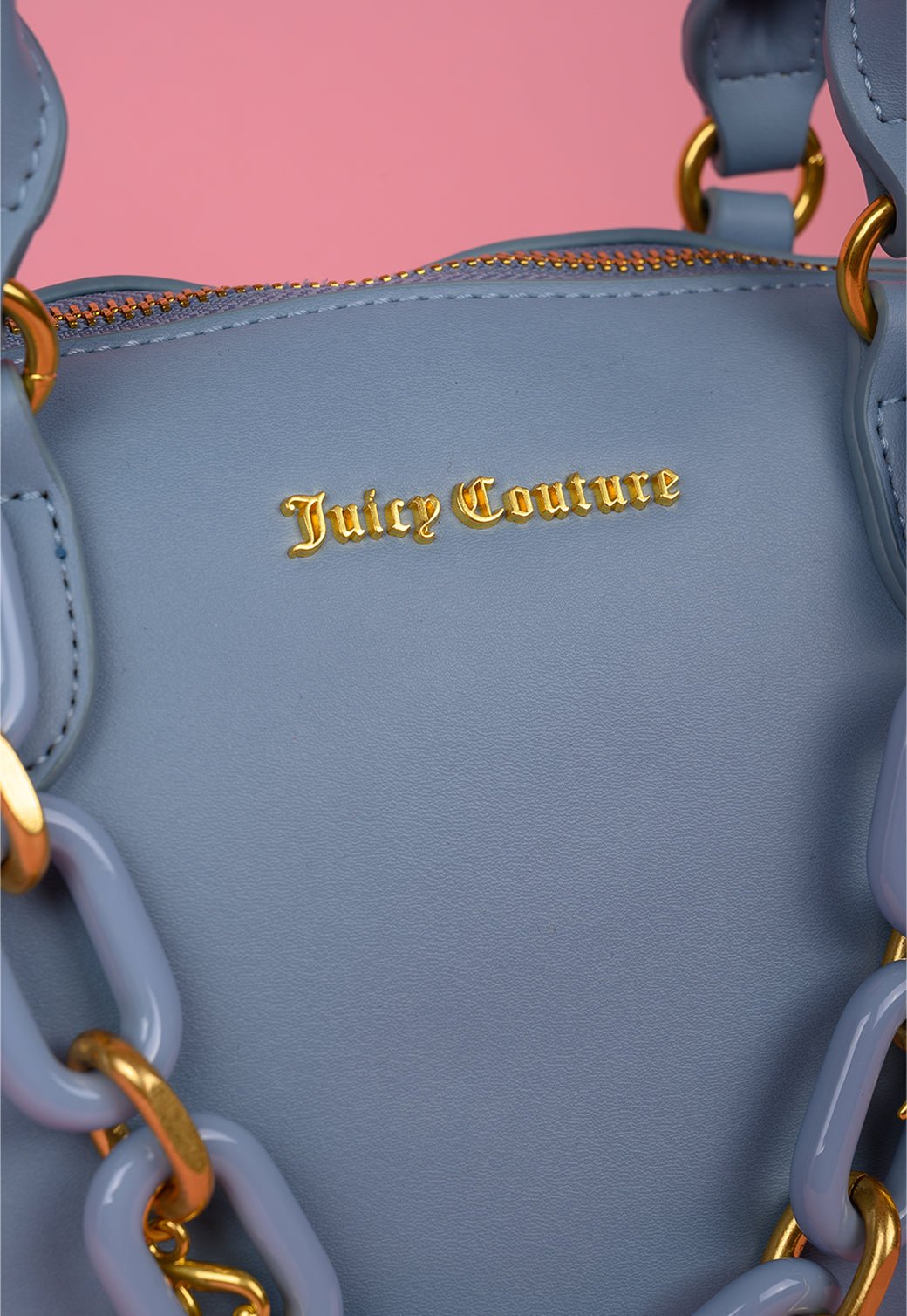 תיק קרוסבודי עם שרשרת ולוגו תלוי - Juicy Couture